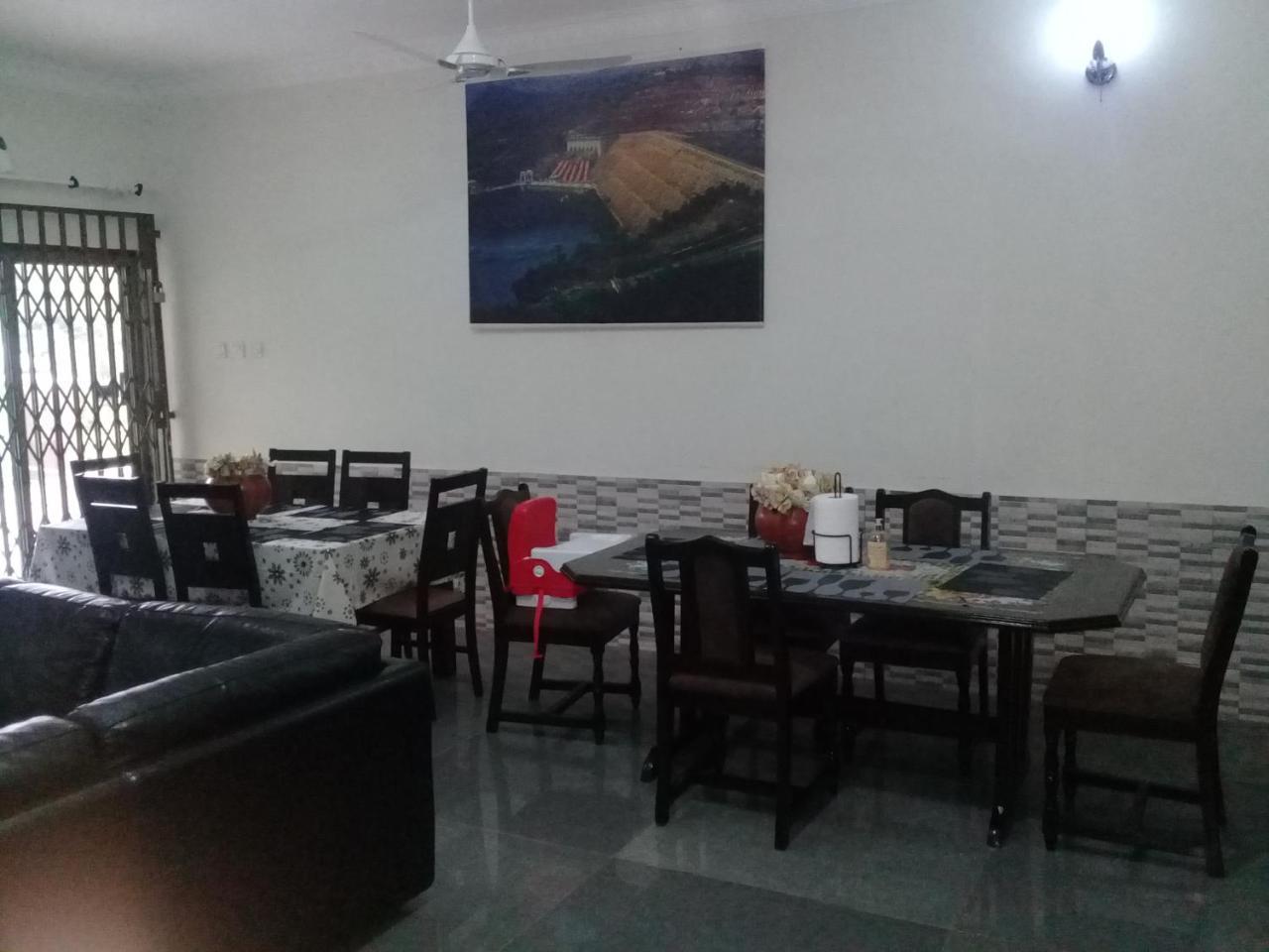 3A'S Guest House Akosombo Buitenkant foto