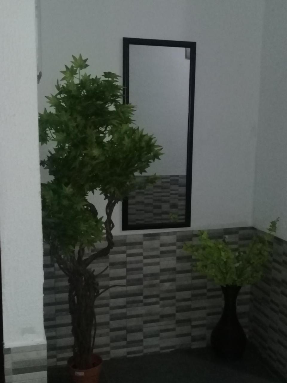 3A'S Guest House Akosombo Buitenkant foto