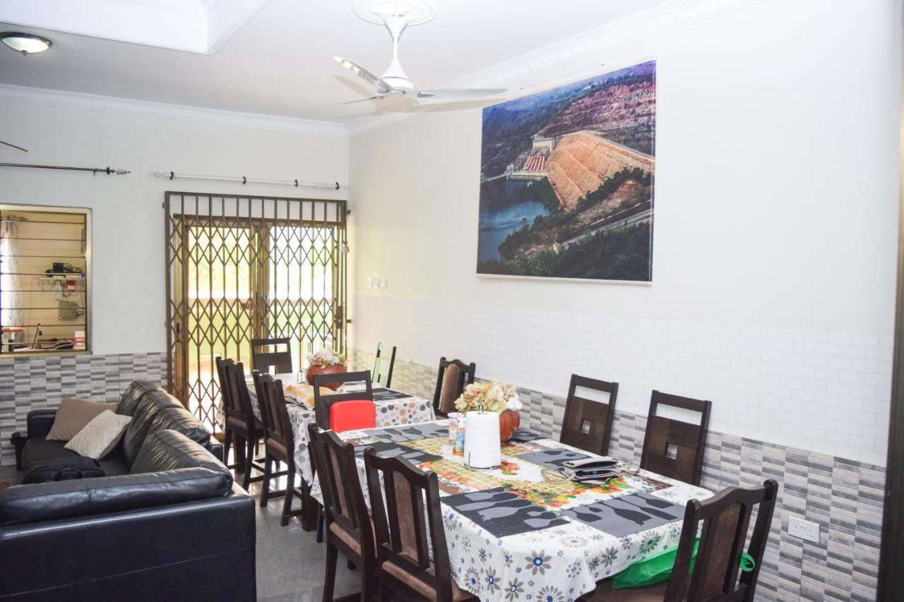 3A'S Guest House Akosombo Buitenkant foto